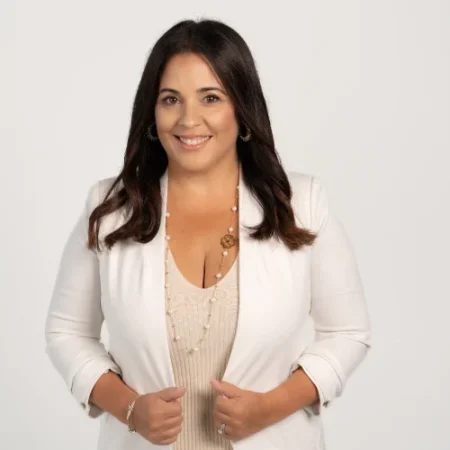 Yra Saab-Tro Headshot